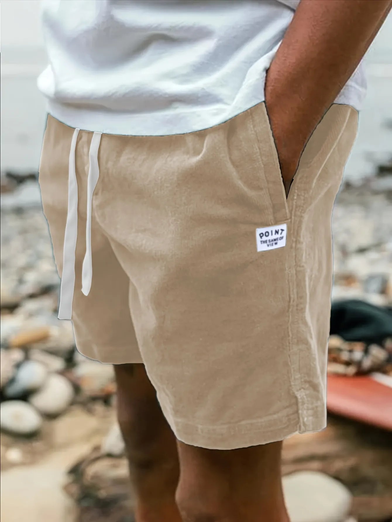 Scopri lo stile senza sforzo e il comfort che dura tutto il giorno con gli Shorts in Poliestere Velouré™!